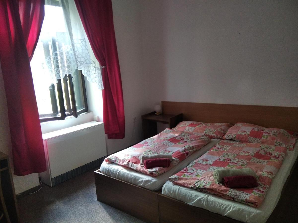 Penzion U Jezu Dobronice Dış mekan fotoğraf